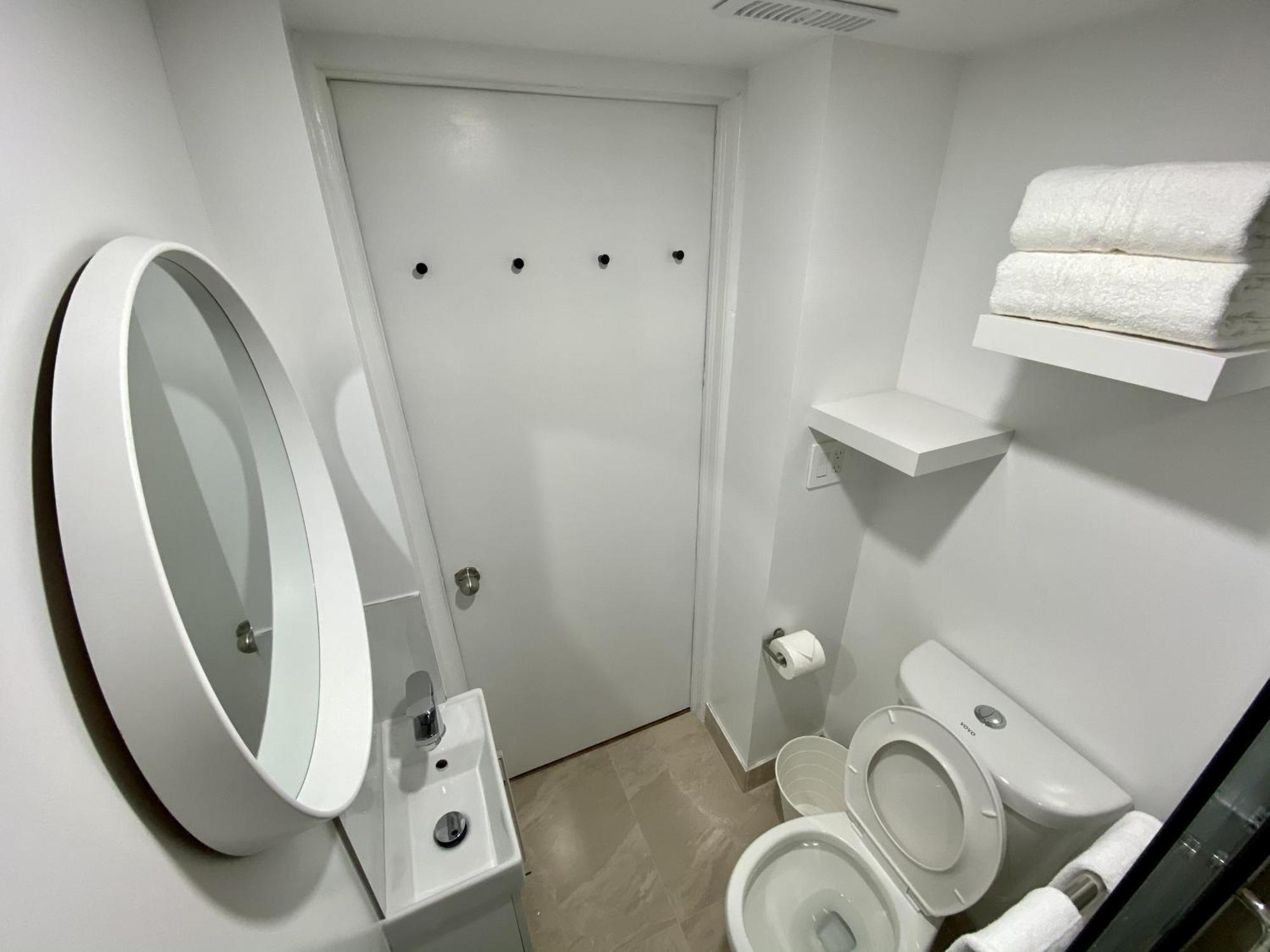 Affordable Room With Free Parking In Newmarket On 외부 사진